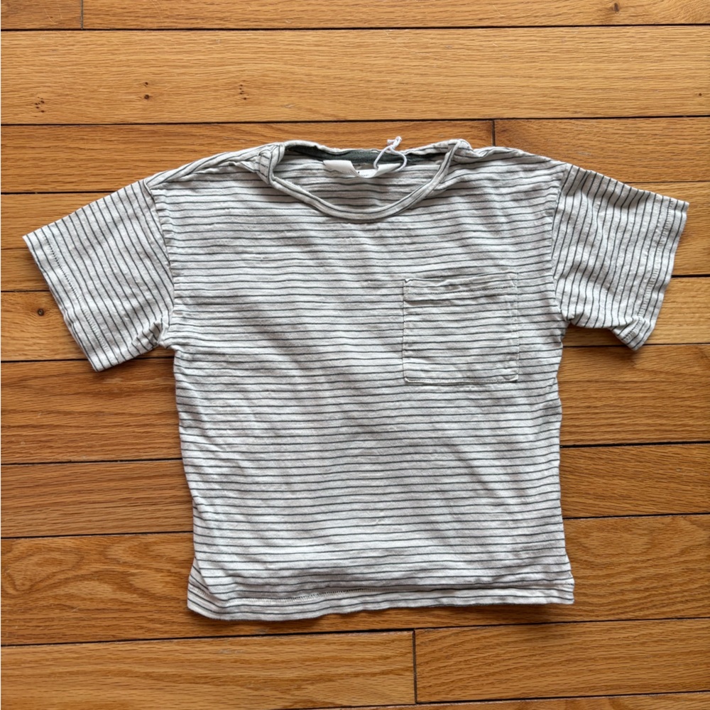 5T H&M tee